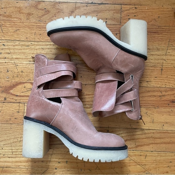 Free People Booties Size 8.5 - Picture 2 of 6